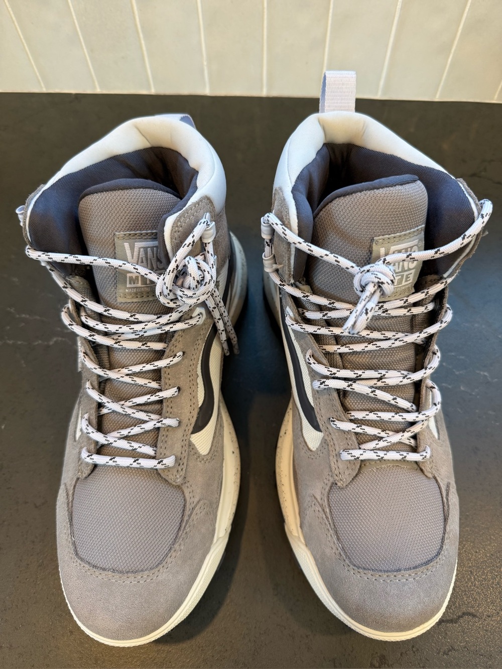 VANS MTE Hi-top